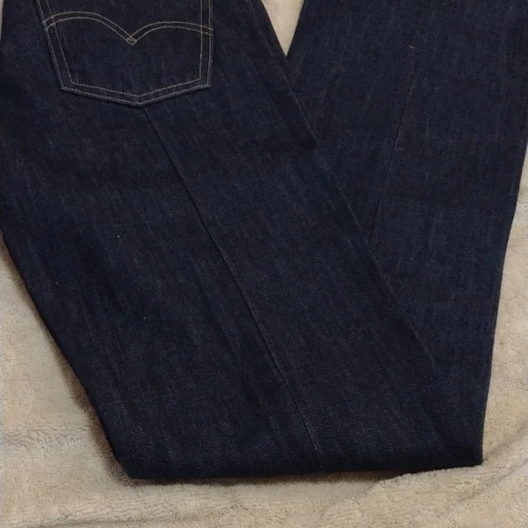 Levi's Jeans - Picture 14 of 16